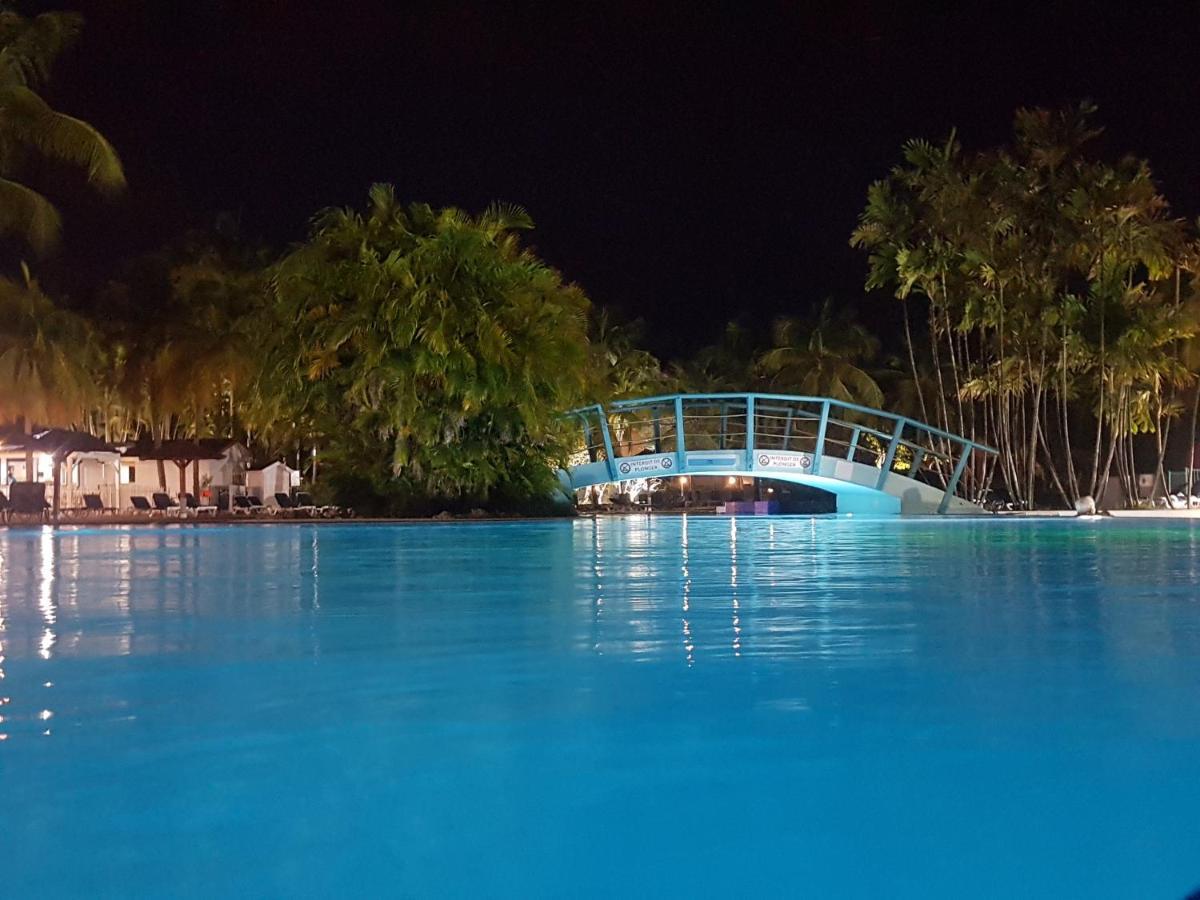 Caraibes Apparts-Resorts Sainte-Anne  Eksteriør bilde