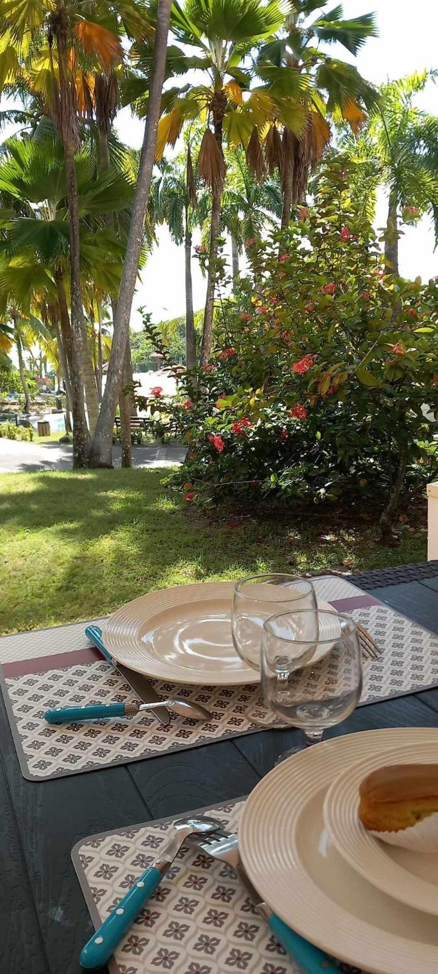 Caraibes Apparts-Resorts Sainte-Anne  Eksteriør bilde